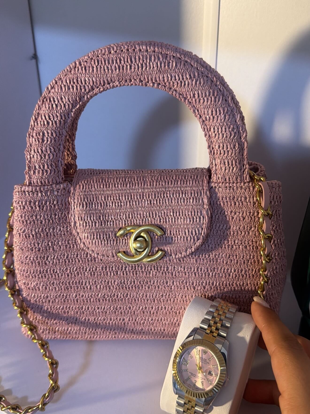 Chanel – شنطة يد نسائية باللون الوردي