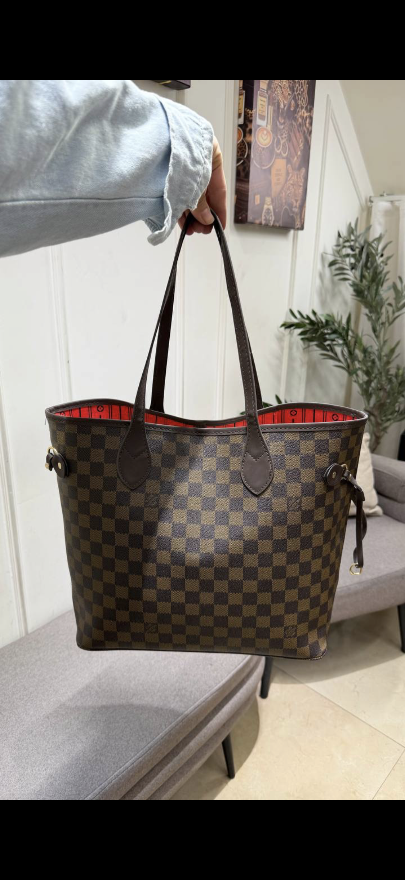 lv bag  شنطه مربعات